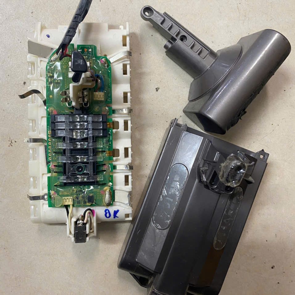 Vỏ mạch pin hút bụi cầm tay Dyson v6, v7, v8, v10 đã mở khoá vĩnh viễn